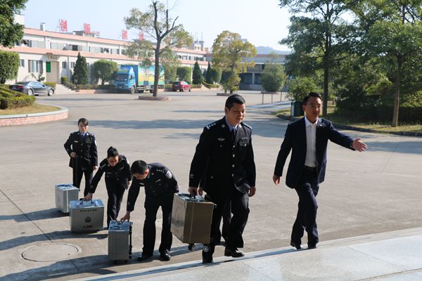 1532931707106700.jpg 1.jpg