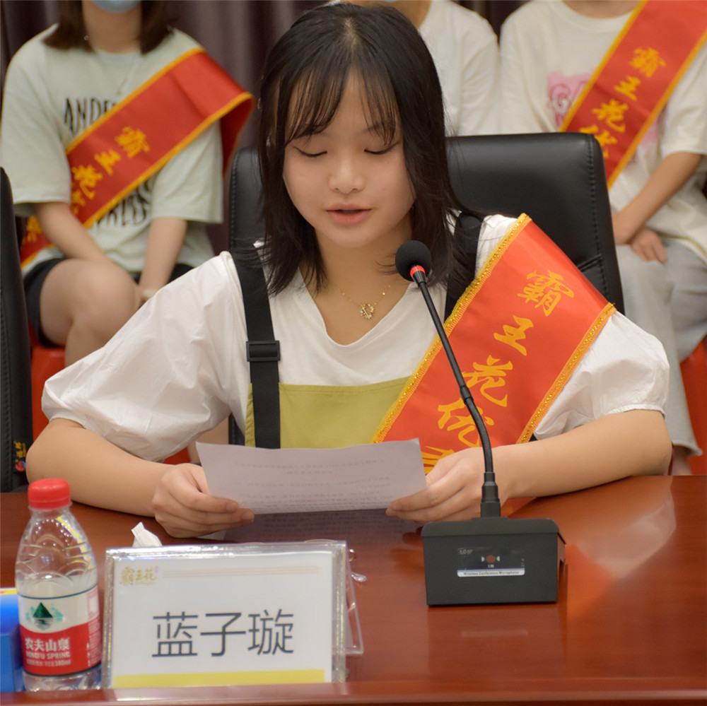 1630316900906309.jpg 學生代表發言2.jpg